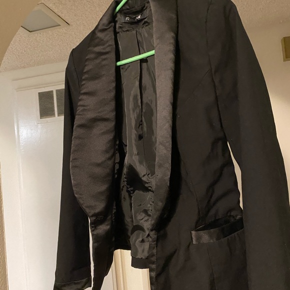 Forever 21 coat - Picture 9 of 15